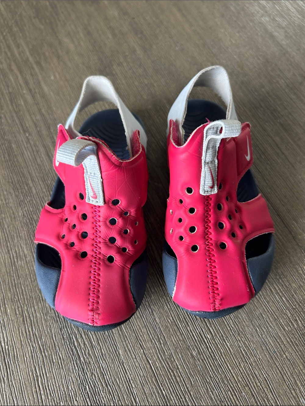 Nike Sunray Protect 2 Pink Grey Toddler Girl's, Sz. C6, Gently Used.
